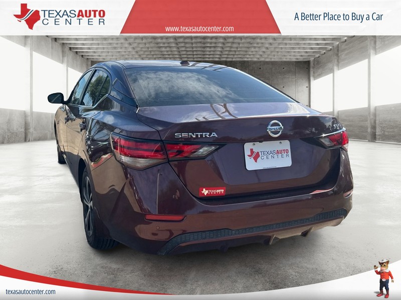 Nissan Sentra Vehicle Full-screen Gallery Image 7