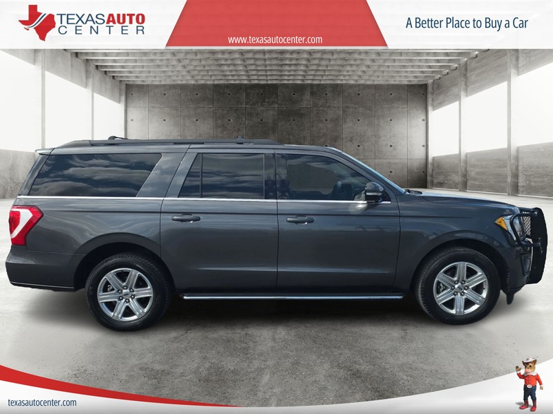 Ford Expedition Max Vehicle Full-screen Gallery Image 4