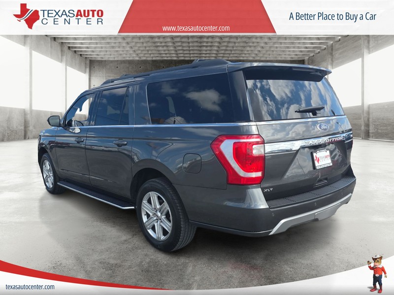 Ford Expedition Max Vehicle Full-screen Gallery Image 8