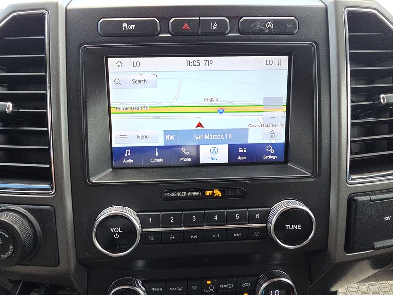 Ford Expedition Max Vehicle Full-screen Gallery Image 17