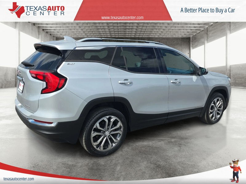 GMC Terrain Vehicle Full-screen Gallery Image 7