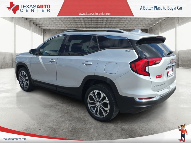 GMC Terrain Vehicle Full-screen Gallery Image 8