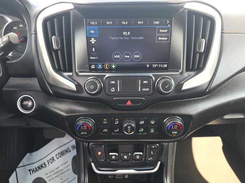 GMC Terrain Vehicle Full-screen Gallery Image 12