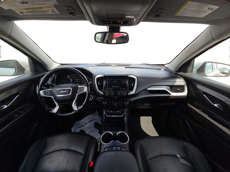 GMC Terrain Vehicle Full-screen Gallery Image 15