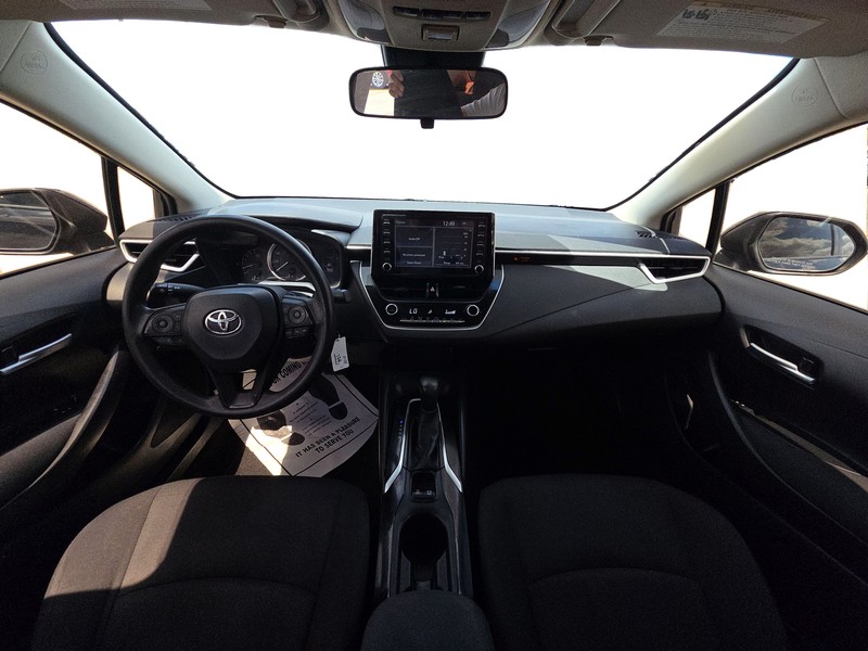 Toyota Corolla Vehicle Full-screen Gallery Image 14