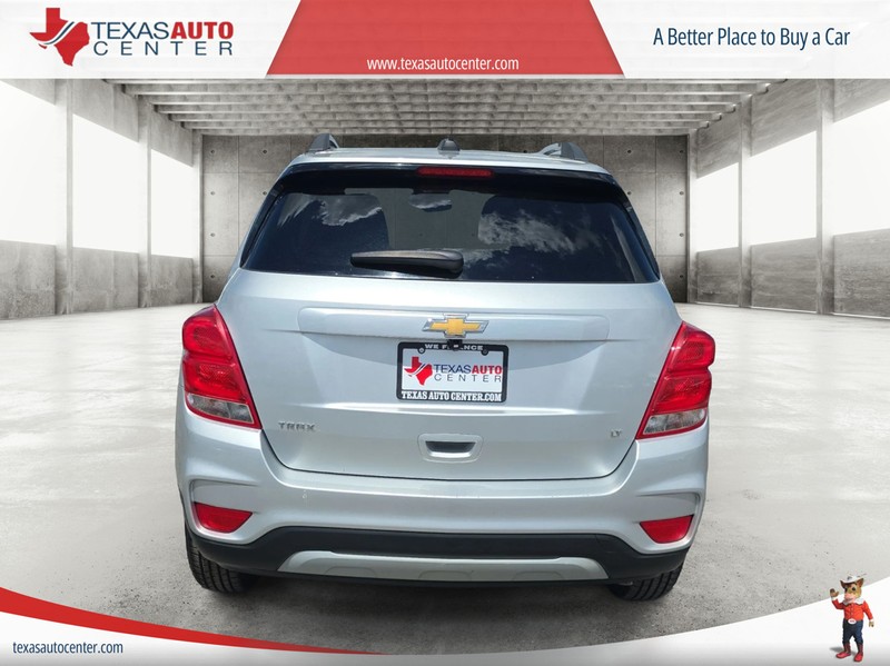 Chevrolet Trax Vehicle Full-screen Gallery Image 6