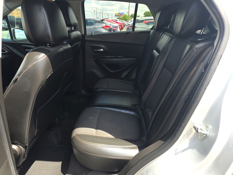 Chevrolet Trax Vehicle Full-screen Gallery Image 10