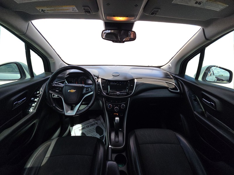 Chevrolet Trax Vehicle Full-screen Gallery Image 15