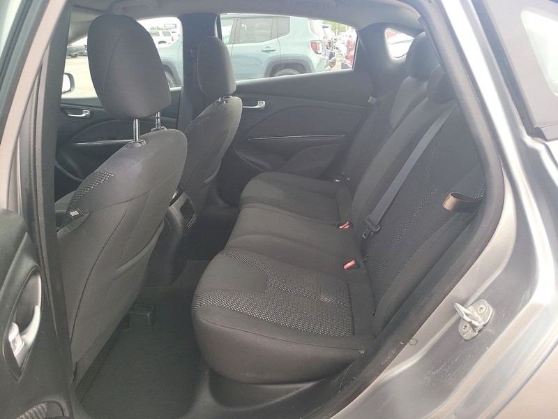 Dodge Dart Vehicle Full-screen Gallery Image 10
