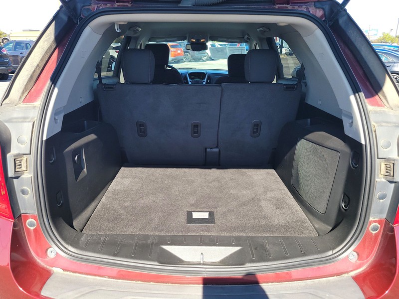 Chevrolet Equinox Vehicle Full-screen Gallery Image 11