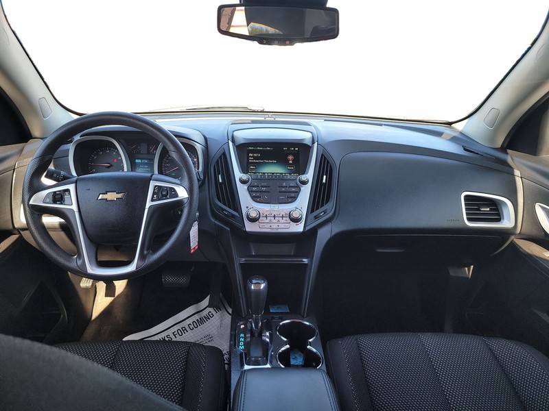 Chevrolet Equinox Vehicle Full-screen Gallery Image 16