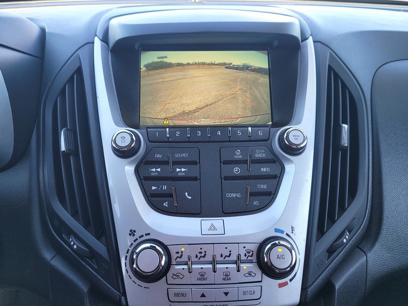 Chevrolet Equinox Vehicle Full-screen Gallery Image 17