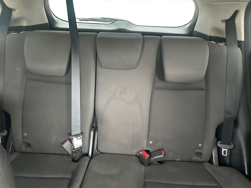 Honda HR-V Vehicle Full-screen Gallery Image 12