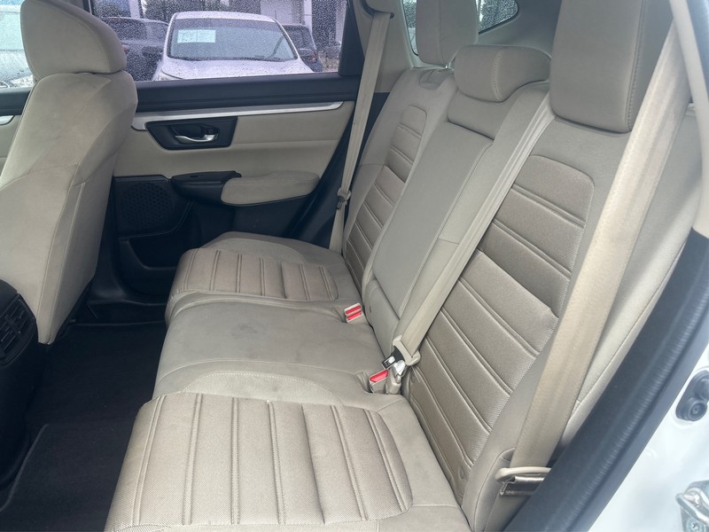 Honda CR-V Vehicle Full-screen Gallery Image 10
