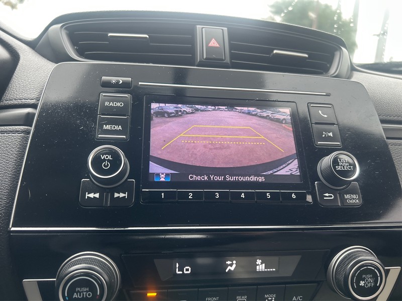 Honda CR-V Vehicle Full-screen Gallery Image 17