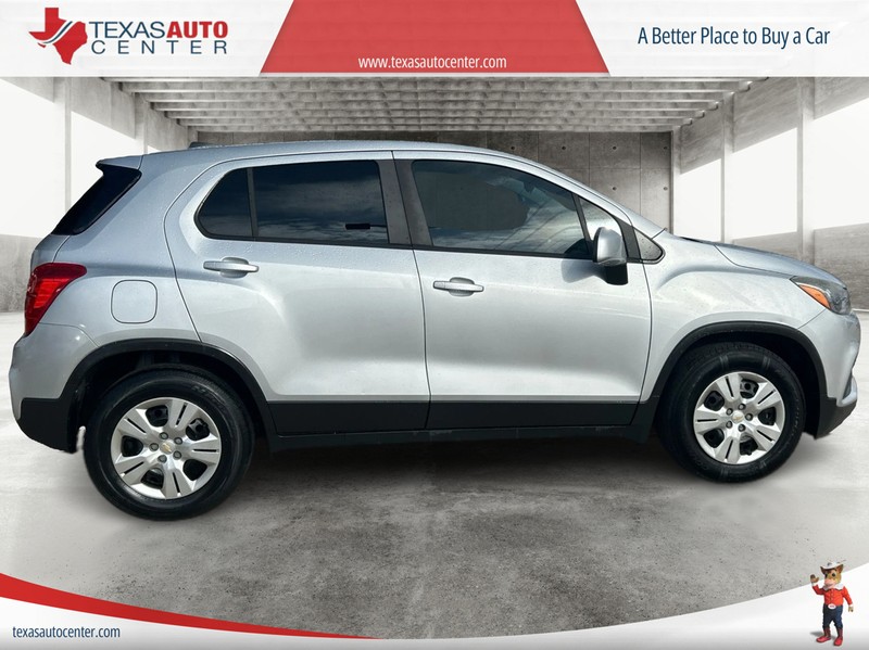 Chevrolet Trax Vehicle Full-screen Gallery Image 04