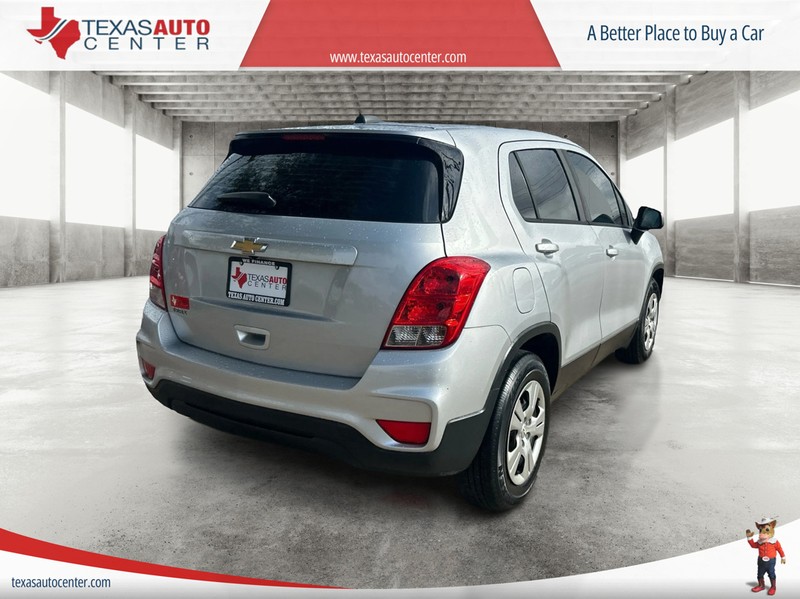 Chevrolet Trax Vehicle Full-screen Gallery Image 06