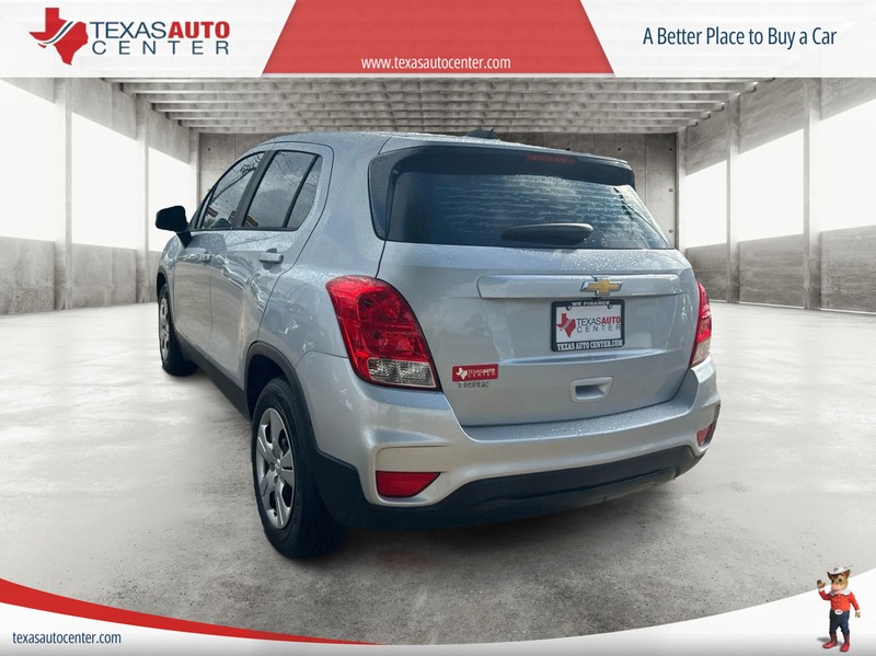 Chevrolet Trax Vehicle Full-screen Gallery Image 07