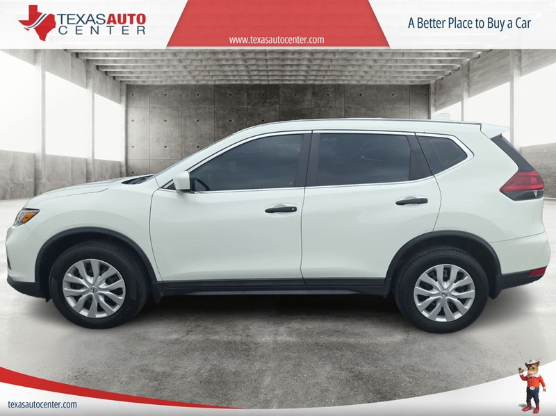 Nissan Rogue Vehicle Full-screen Gallery Image 05