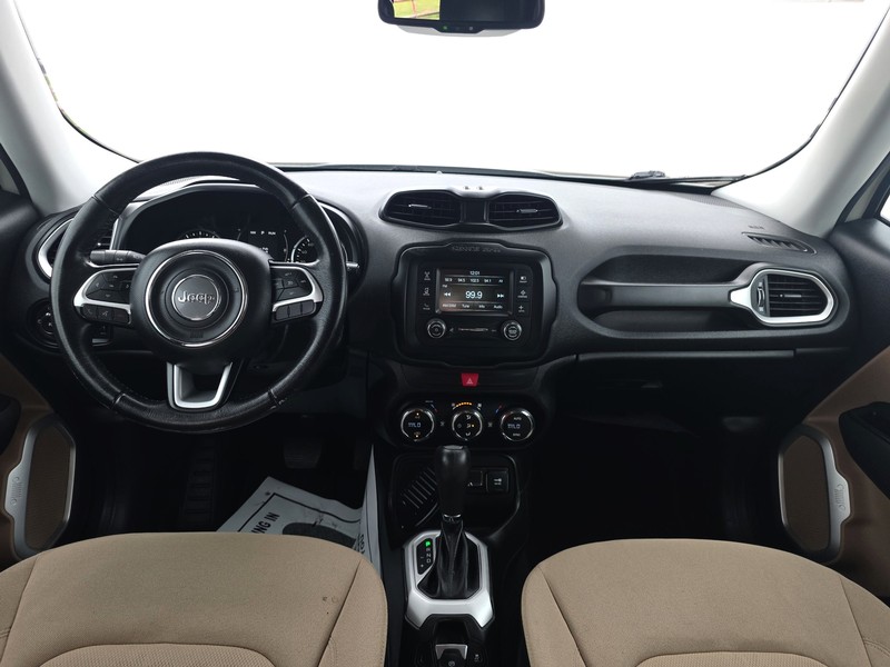 Jeep Renegade Vehicle Full-screen Gallery Image 16