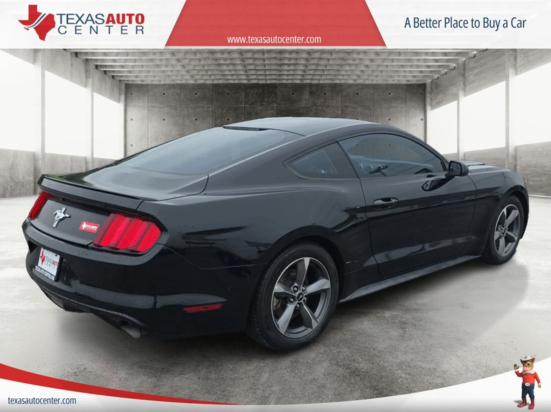 Ford Mustang Vehicle Full-screen Gallery Image 07
