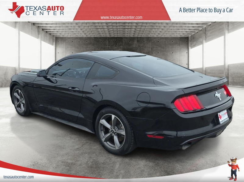 Ford Mustang Vehicle Full-screen Gallery Image 08