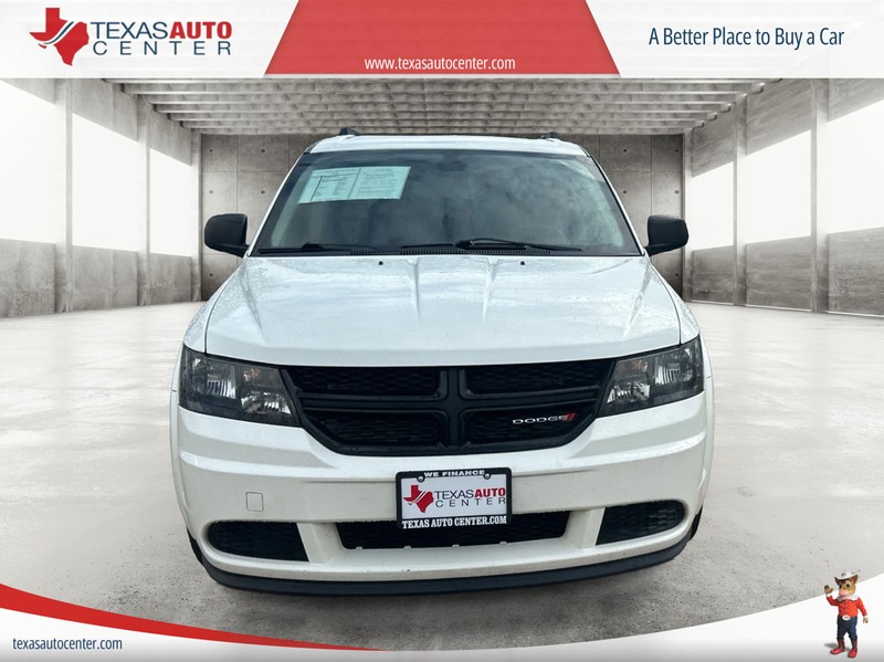 Dodge Journey Vehicle Full-screen Gallery Image 03