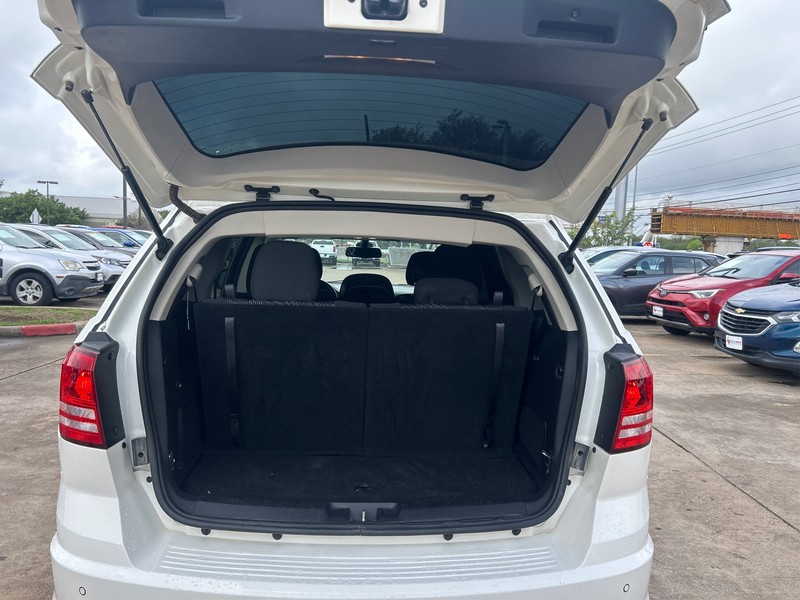 Dodge Journey Vehicle Full-screen Gallery Image 11