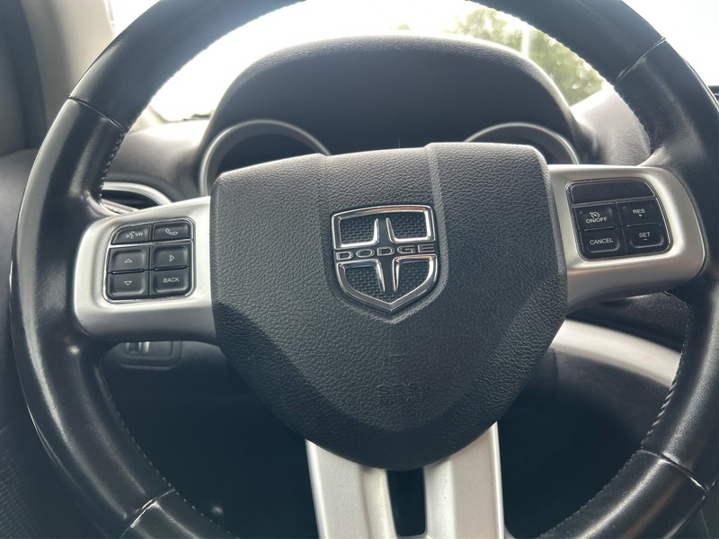 Dodge Journey Vehicle Full-screen Gallery Image 14