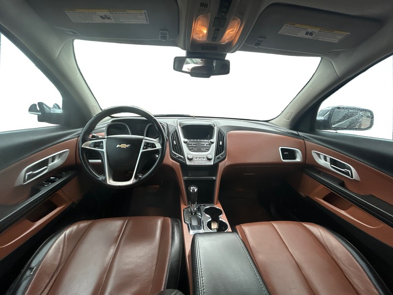 Chevrolet Equinox Vehicle Full-screen Gallery Image 14