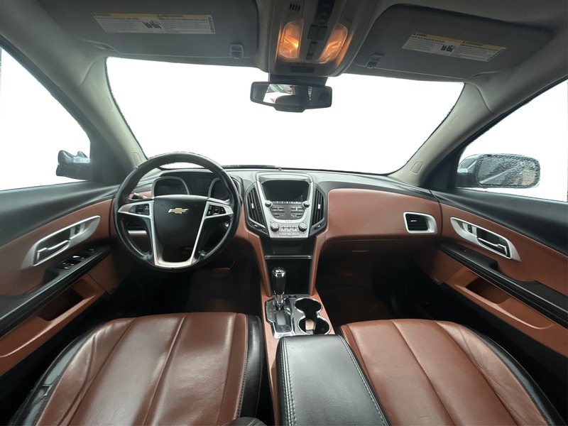 Chevrolet Equinox Vehicle Full-screen Gallery Image 15