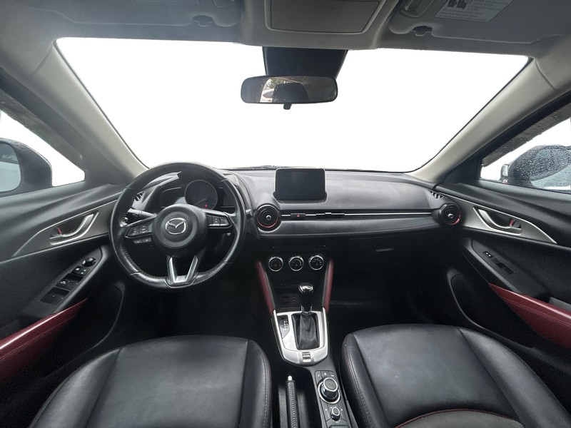 Mazda CX-3 Vehicle Full-screen Gallery Image 14