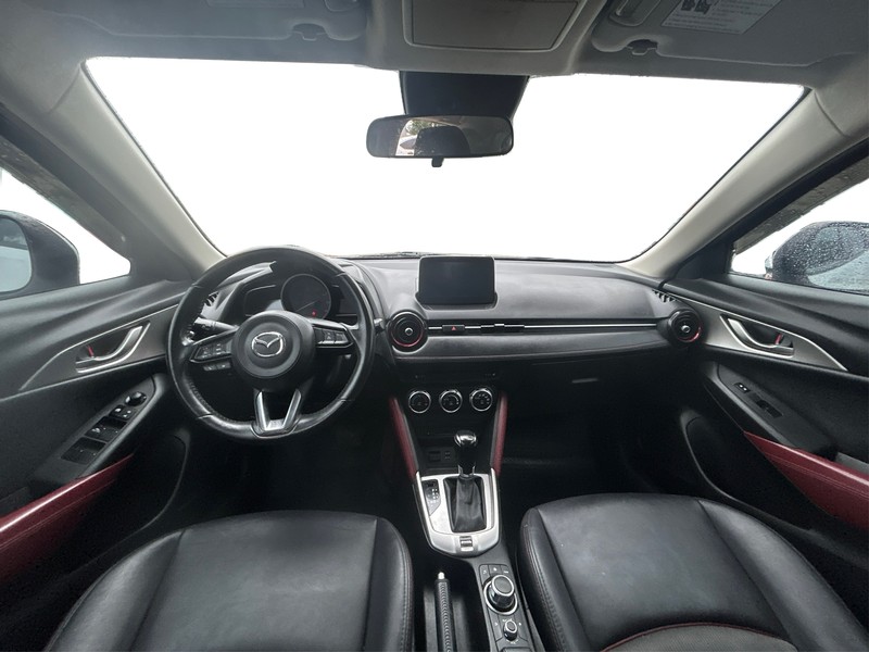 Mazda CX-3 Vehicle Full-screen Gallery Image 15