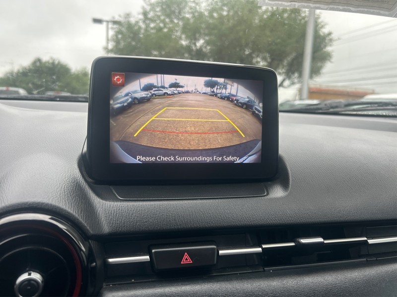 Mazda CX-3 Vehicle Full-screen Gallery Image 16