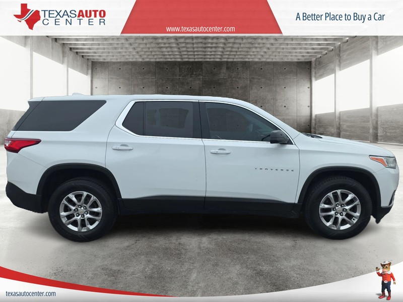 Chevrolet Traverse Vehicle Full-screen Gallery Image 04