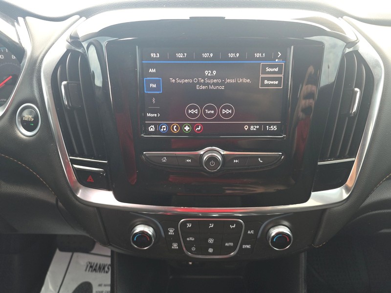 Chevrolet Traverse Vehicle Full-screen Gallery Image 12