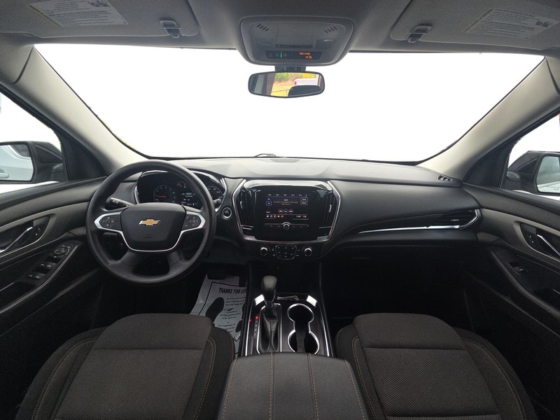 Chevrolet Traverse Vehicle Full-screen Gallery Image 15
