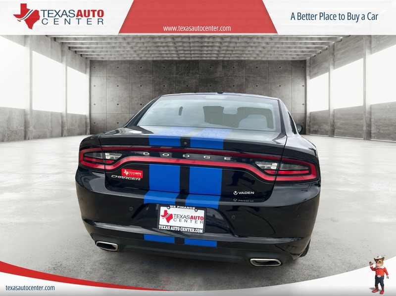 Dodge Charger Vehicle Full-screen Gallery Image 05