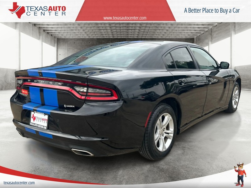 Dodge Charger Vehicle Full-screen Gallery Image 06