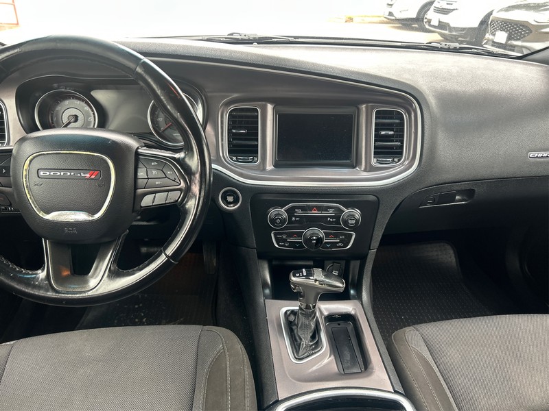 Dodge Charger Vehicle Full-screen Gallery Image 11