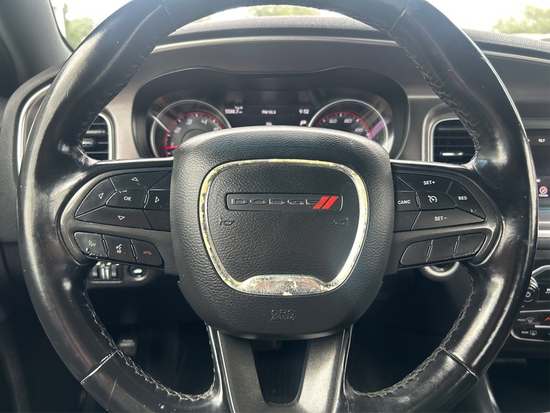 Dodge Charger Vehicle Full-screen Gallery Image 13