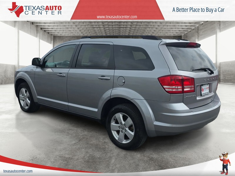 Dodge Journey Vehicle Full-screen Gallery Image 08