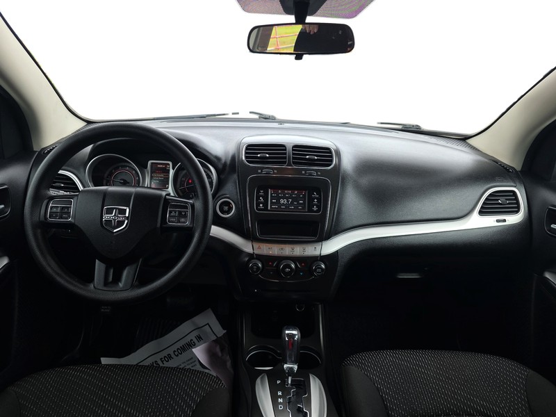 Dodge Journey Vehicle Full-screen Gallery Image 16