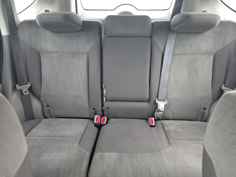 Honda CR-V Vehicle Full-screen Gallery Image 13