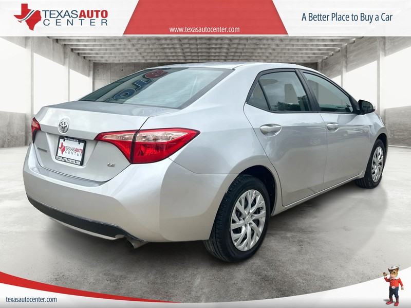 Toyota Corolla Vehicle Full-screen Gallery Image 06