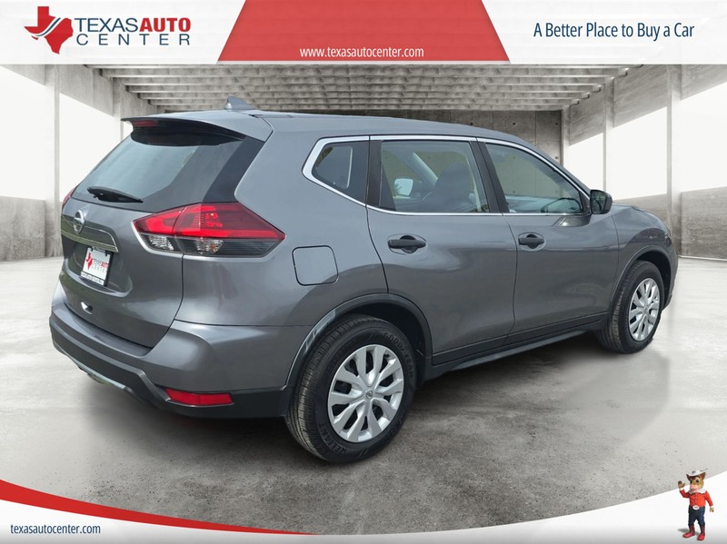 Nissan Rogue Vehicle Full-screen Gallery Image 07