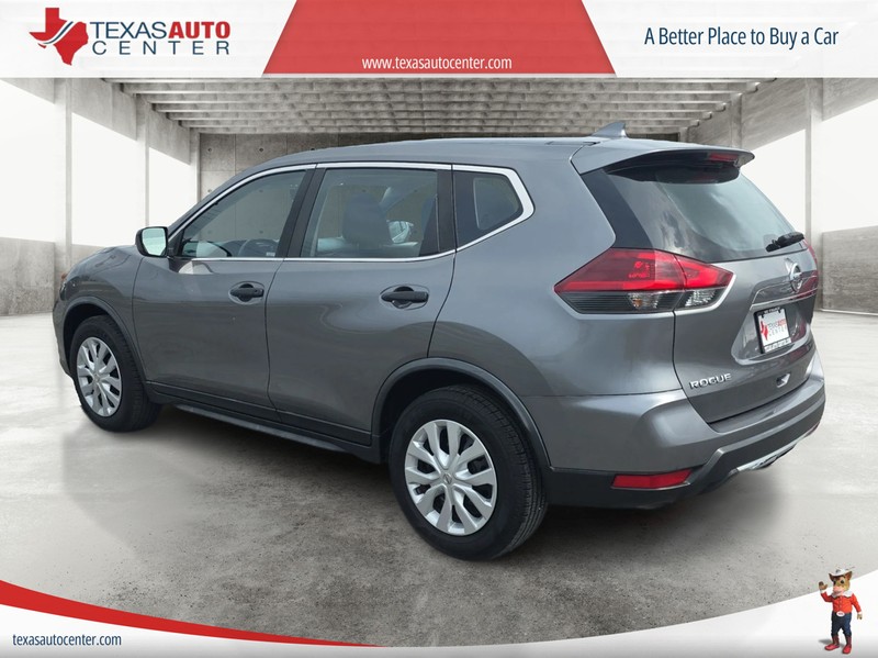 Nissan Rogue Vehicle Full-screen Gallery Image 08