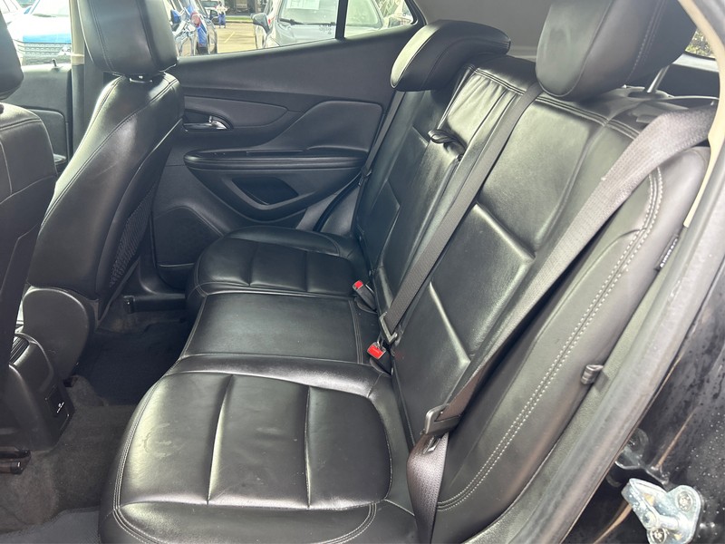 Buick Encore Vehicle Full-screen Gallery Image 10