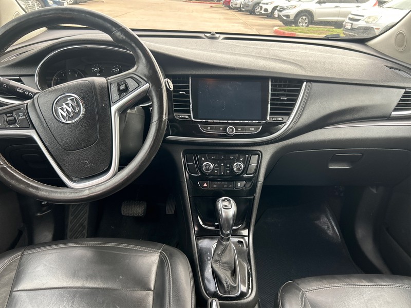 Buick Encore Vehicle Full-screen Gallery Image 12
