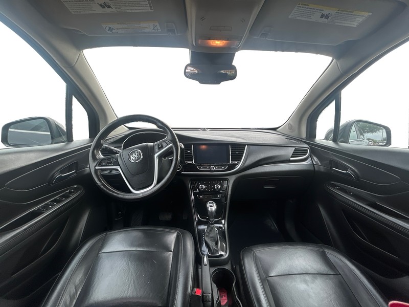 Buick Encore Vehicle Full-screen Gallery Image 15